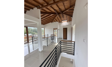 Linda Casa Campestre para estrenar- Mazo- Santa Elena