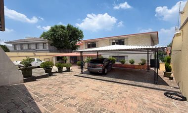 VENTA CASA BOSQUES DE LAS LOMAS 3 RECAMARAS JARDIN