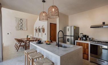 VILLA DE 4 HABITACIONES CON ALBERCA PRIVADA EN TULUM. GYM, FOGATERO. ENTREGA INMEDIATA.