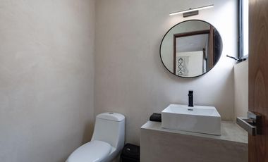 VILLA DE 4 HABITACIONES CON ALBERCA PRIVADA EN TULUM. GYM, FOGATERO. ENTREGA INMEDIATA.