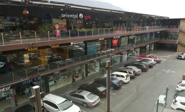 LOCAL  EN VENTA - PLAZA LAS VILLAS