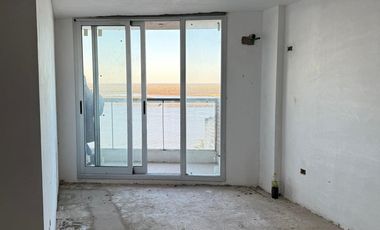 PISO EXCLUSIVO EN ALTURA, VISTA FRANCA AL RIO PARQUE ESPAÑA CON COCHERA Y AMENITIES A TERMINAR CON POSESION