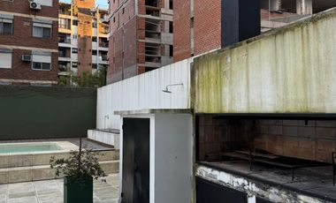 PISO EXCLUSIVO EN ALTURA, VISTA FRANCA AL RIO PARQUE ESPAÑA CON COCHERA Y AMENITIES A TERMINAR CON POSESION