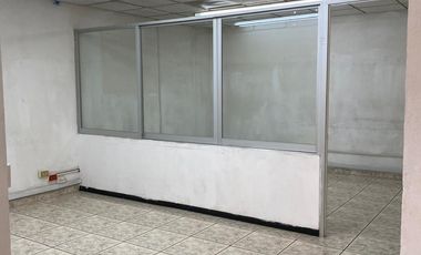 LOCAL EN RENTA EN LADRILLERA