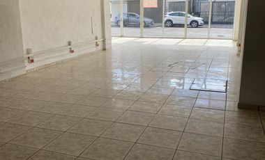 LOCAL EN RENTA EN LADRILLERA