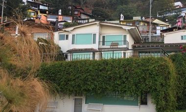 Casa en Venta, a la Orilla del Lago, Valle de Bravo, Edo de Mex