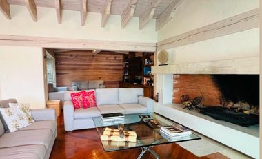 Casa en Venta, a la Orilla del Lago, Valle de Bravo, Edo de Mex