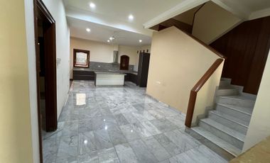 Disewakan / WTL Rumah Permata Buana Jakarta Barat Unit Langka & Rapi!