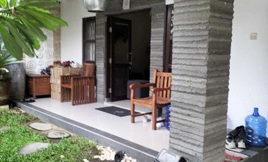DIKONTRAKKAN RUMAH Marlboro Barat