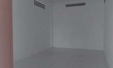 Rumah Luas di Sumber Banjarsari Solo