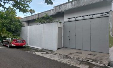 Rumah Luas di Sumber Banjarsari Solo