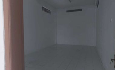 Rumah Luas di Sumber Banjarsari Solo