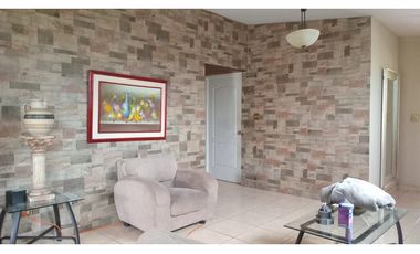 BRISAS DEL GOLF / 294M / 3 HABITACION / TERRAZA / 2 PARKIN  JC