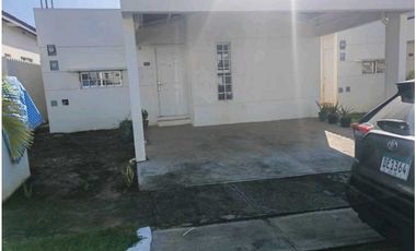 ALQUILO CASA EN CHORRERA QUINTAS DE VALLE BONITO AMOBLADA