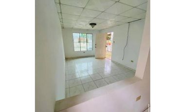 VILLA DE LAS ACACIAS / 176M / 2 HABITACIONES / AMPLIO PATIO JC