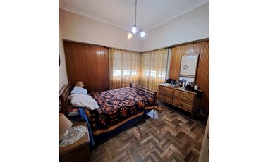 CHALET 3 AMB. C/ DEPENDECIA- COCHERA A/C - FALKNER 4110 PARQUE LURO