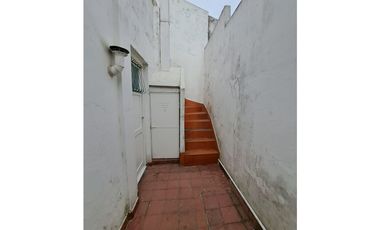 CHALET 3 AMB. C/ DEPENDECIA- COCHERA A/C - FALKNER 4110 PARQUE LURO