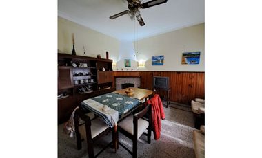 CHALET 3 AMB. C/ DEPENDECIA- COCHERA A/C - FALKNER 4110 PARQUE LURO