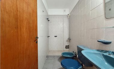 Venta Departamento 2 Dormitorios Con Patio Y Parrilla Calle Salta