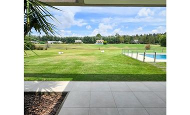 Hermosa casa en Haras del Sur II