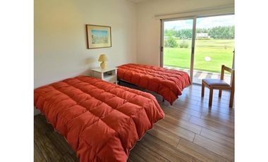 Hermosa casa en Haras del Sur II