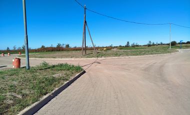 LOTE RESIDENCIAL EN VENTA 300m2 - DOCTA MALAGUEÃO