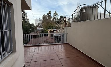 Francia 2425 Castelar