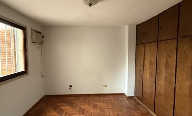 Francia 2425 Castelar