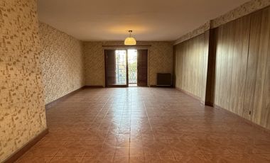 Francia 2425 Castelar