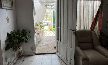 VENTA - CASA A METROS DE BLAS PARERA