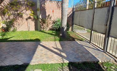 VENTA - CASA 2 DORMITORIOS ZONA EL CHARRUA