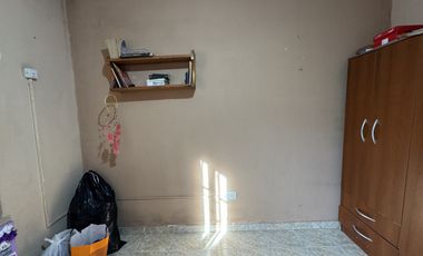 VENTA - CASA 4 DORMITORIOS