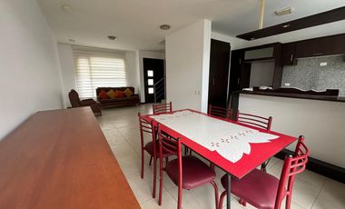 CASA DE VENTA - 3 DORMITORIOS - SALA DE ESTAR - 3 PISOS - TUMBACO