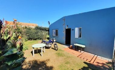 Casa de 2 dormitorios en gran lote en Villa General Savio (Sanchez)
