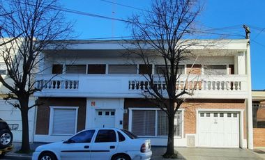 Casa de 4 dormitorios en Alvear 185