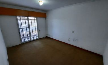 Casa de 4 dormitorios en Alvear 185