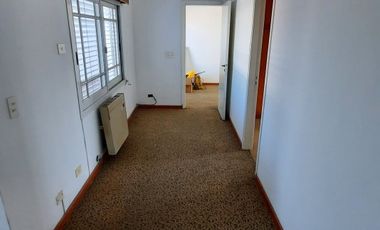 Casa de 4 dormitorios en Alvear 185