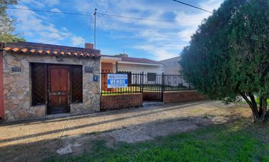 Retasada!! Casa de 4 dormitorios y dependencias en Empalme, Villa Constitucion