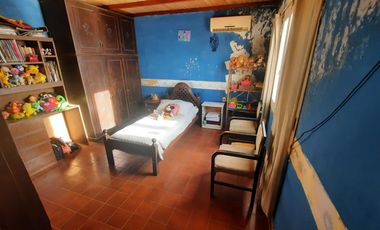 Retasada!! Casa de 4 dormitorios y dependencias en Empalme, Villa Constitucion