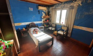 Retasada!! Casa de 4 dormitorios y dependencias en Empalme, Villa Constitucion