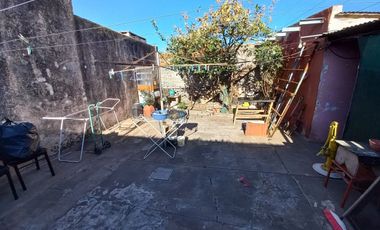 Inmueble con dos propiedades en BÂ° Guemes RETASADO