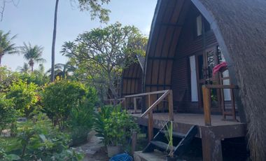 Beachfront Resort hotel bintang 4 di Gili Air