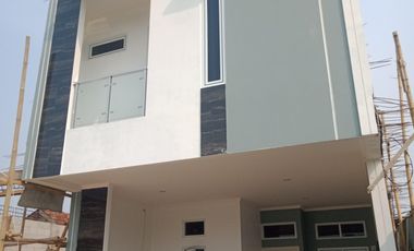 Dijual Rumah Baru Minimalis Modern di Jl Pisangan Baru Jakarta Timur