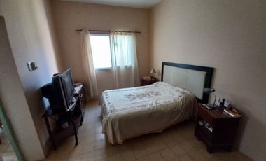 Inmueble con dos viviendas en General Rojo