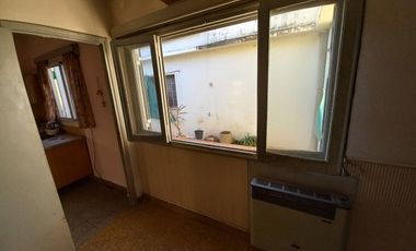 Inmueble con dos viviendas en General Rojo