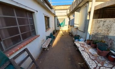 Inmueble con dos viviendas en General Rojo