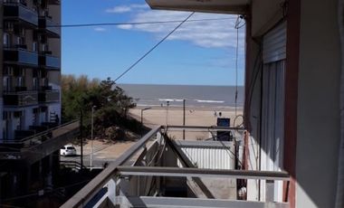 Monoambiente amoblado con cochera en San Clemente del Tuyu