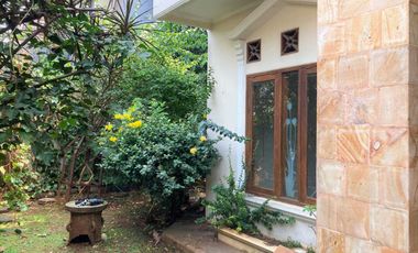 Dijual Murah Rumah 3 Lantai di Perumahan Citra Gran Cibubur