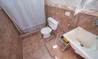 CASA 3 AMBIENTES EN VENTA TAPIALES CON GRAN PARQUE