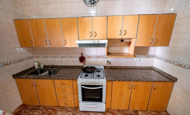 CASA 3 AMBIENTES EN VENTA TAPIALES CON GRAN PARQUE